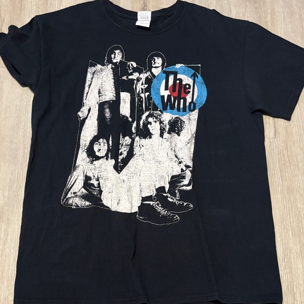 The Whoβ Black Graphic T-Shirt for Men
